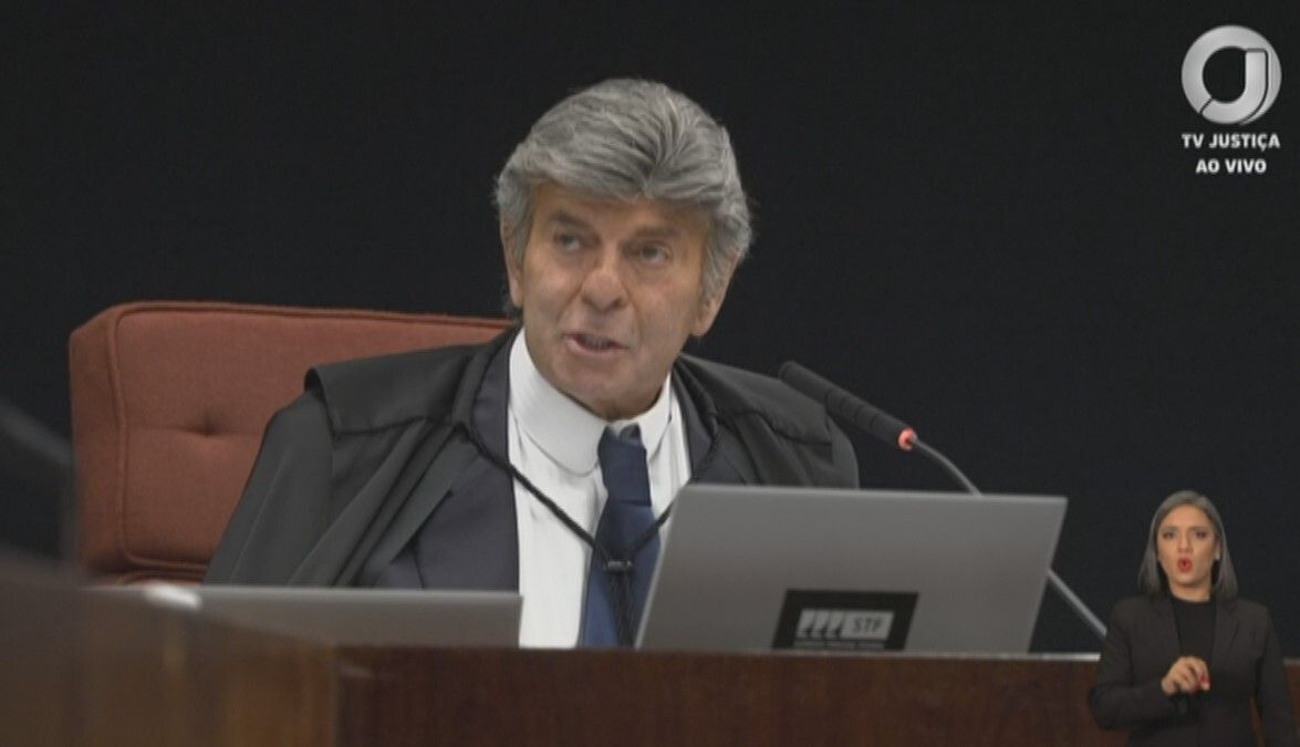 Fux cita incompetência absoluta do STF e vota para anular ação contra réus