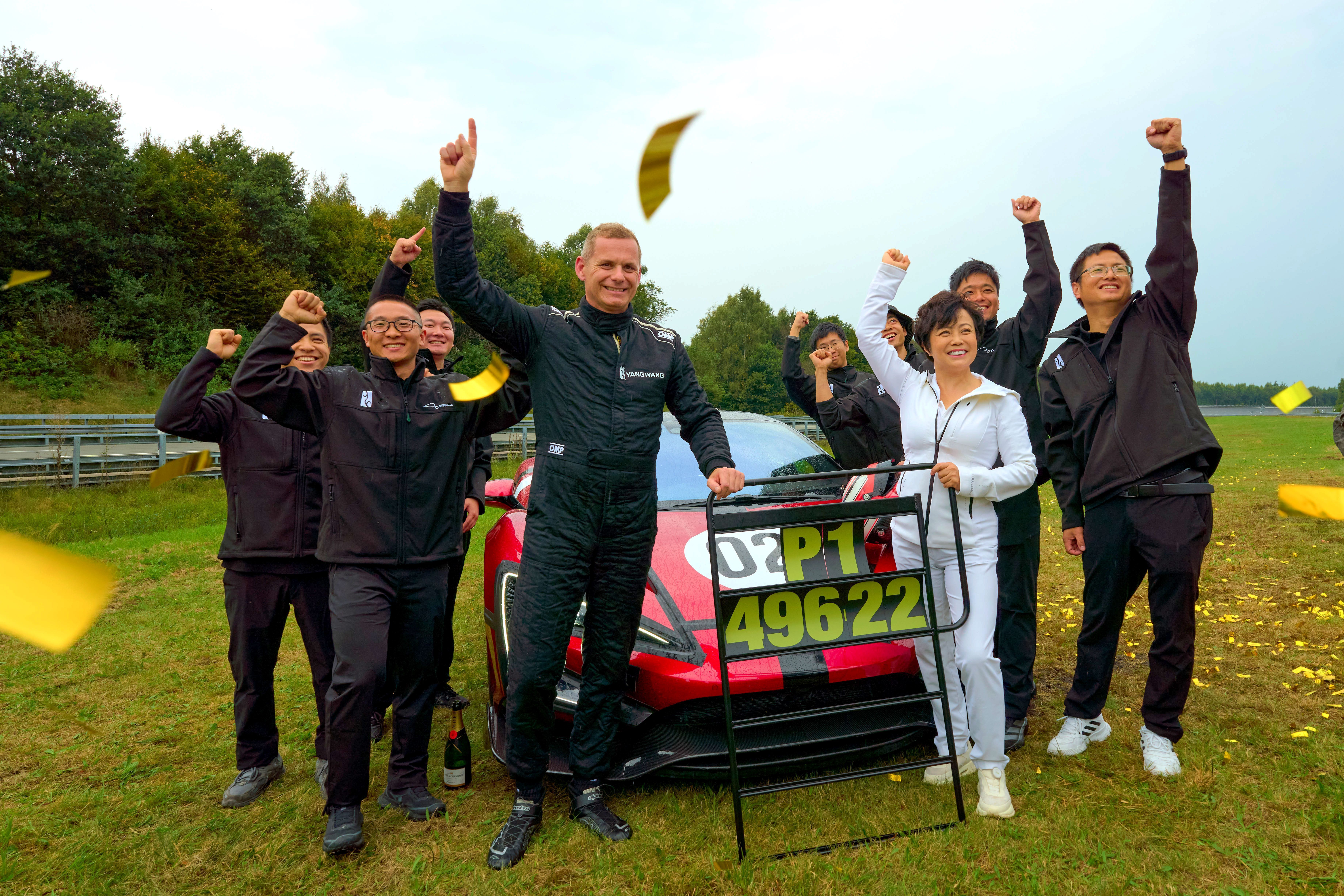 BYD bate recorde mundial com Yangwang U9 • Divulgação