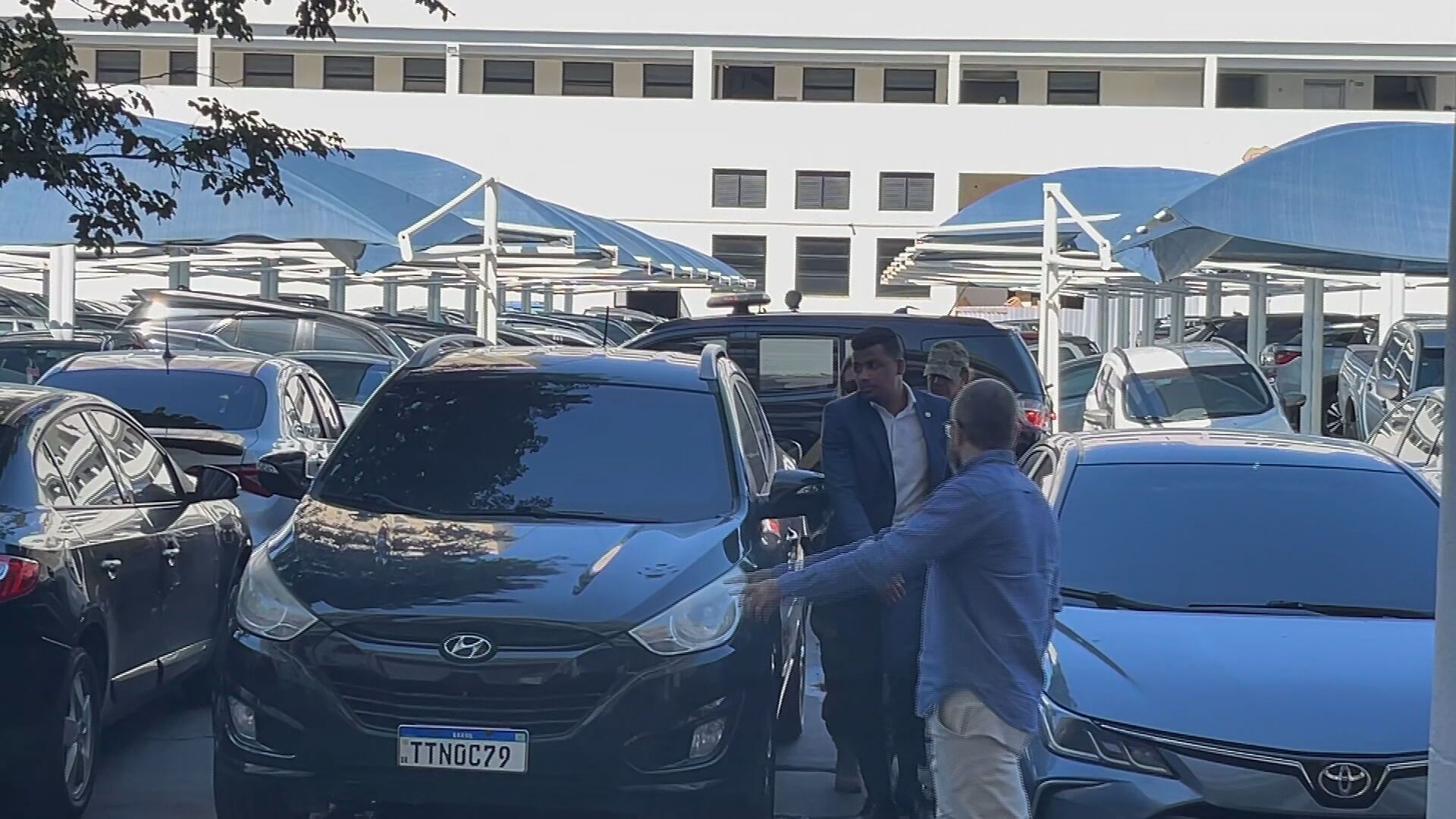 CHEGADA DEPUTADO PF 7