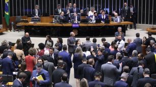 Câmara dos Deputados aprova urgência de projeto da anistia