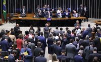 Anistia absoluta certamente não será aprovada no Senado, diz especialista