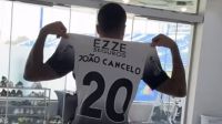 Titular da seleção portuguesa veste camisa do Corinthians e agita a torcida