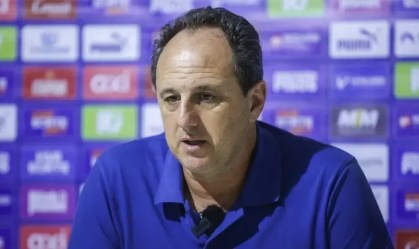 Rogério Ceni detona primeiro tempo do Bahia contra o Fortaleza: "Ridículo"