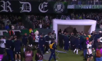 Vídeo: Coritiba x Goiás termina em pacadaria e seis expulsos