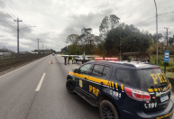 Avião monomotor faz pouso de emergência na Rodovia Régis Bittencourt, em SP