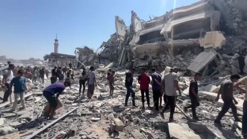 Prédios demolidos na Cidade de Gaza
