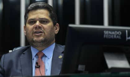Alcolumbre quer votar LDO e vetos do licenciamento até semana que vem
