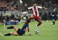 David Luiz "decepciona" fãs e deixa campo em reestreia na Champions