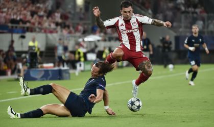 David Luiz "decepciona" fãs e deixa campo em reestreia na Champions