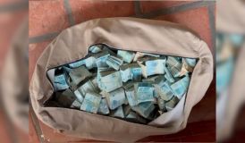 Polícia apreende R$ 3 milhões em mala de família que extorquia médico na BA