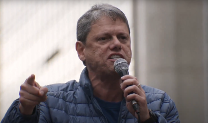 Centrão entra em alerta após discurso de Tarcísio contra Moraes