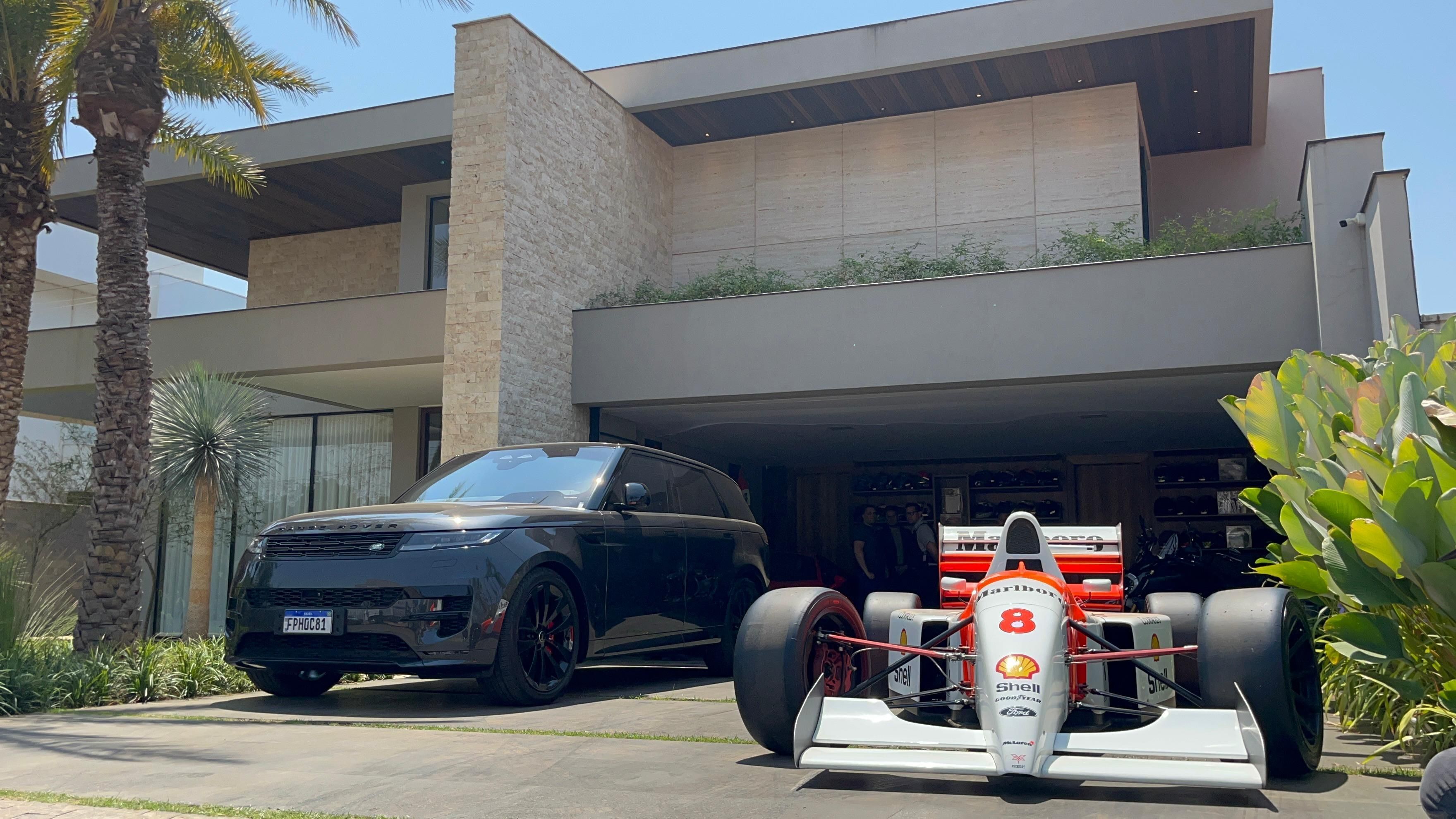 Ferrari, carro de F1, dinheiro o que foi apreendido pela PF nesta sexta (6)
