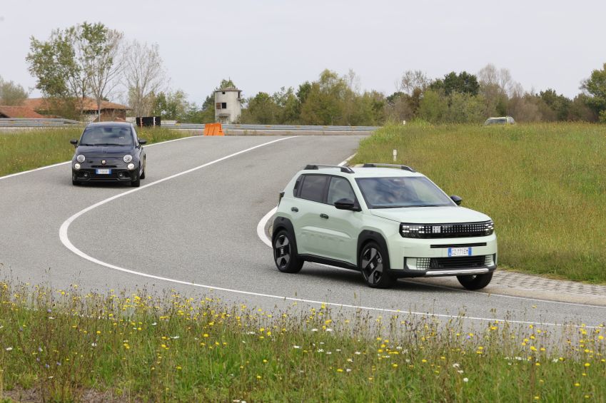 Fiat Grande Panda 2026: hatch europeu antecipa carro nacional • Leo Lara/Fiat/Divulgação