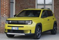 Novo Uno? Conheça o Fiat Panda que desembarca no Brasil em 2026