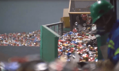 The Town deve gerar 10 toneladas de latinhas que devem ser recicladas