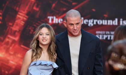 Channing Tatum faz rara aparição com filha em première