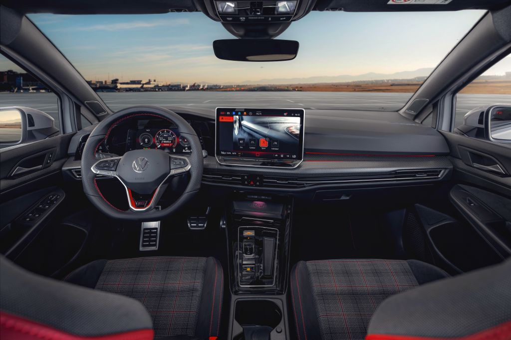 Volkswagen Golf GTI retorna ao Brasil