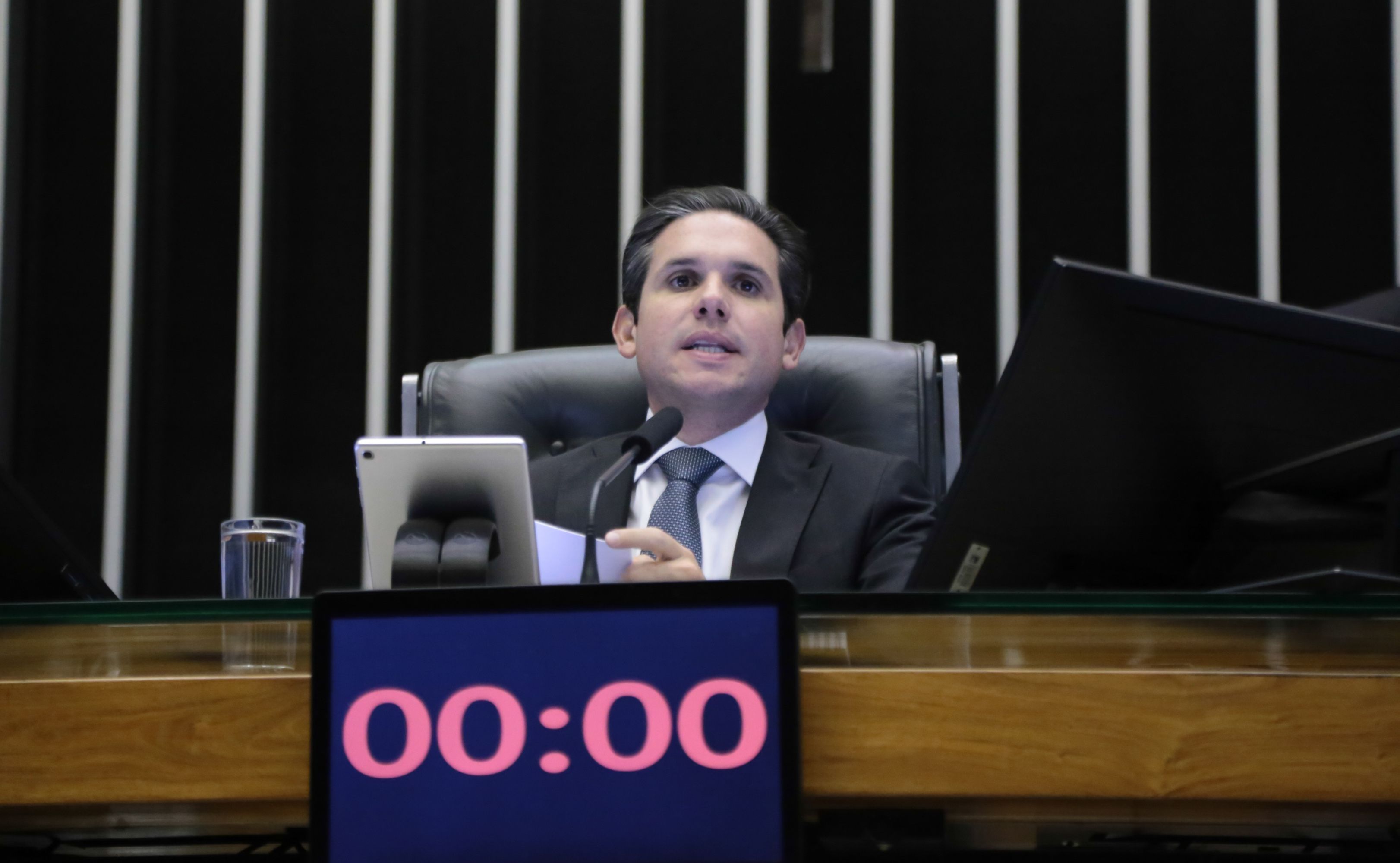 O presidente da Câmara, Hugo Motta (Republicanos-PB), durante debate no plenário
