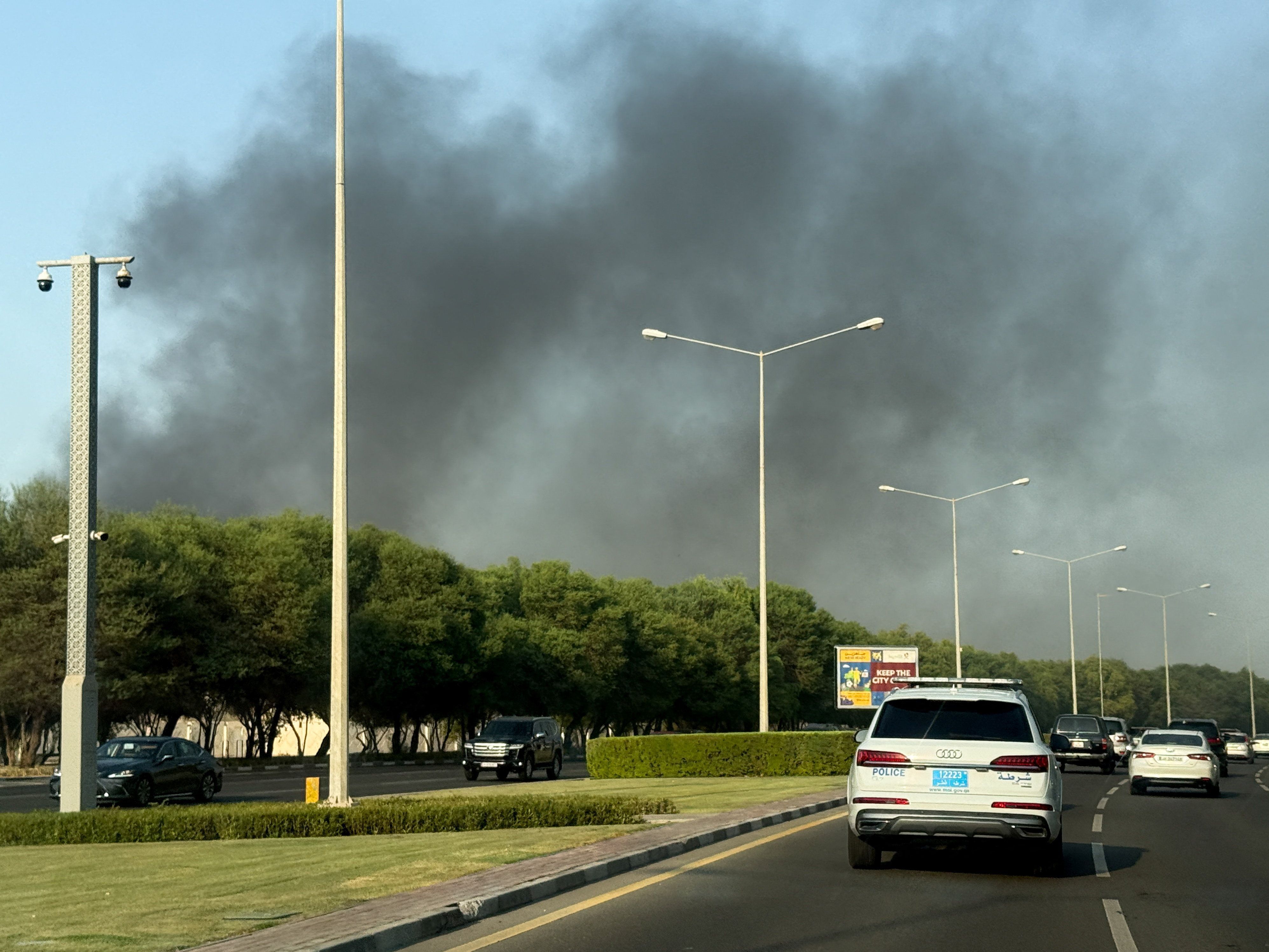 Fumaça em Doha depois que explosões foram ouvidas