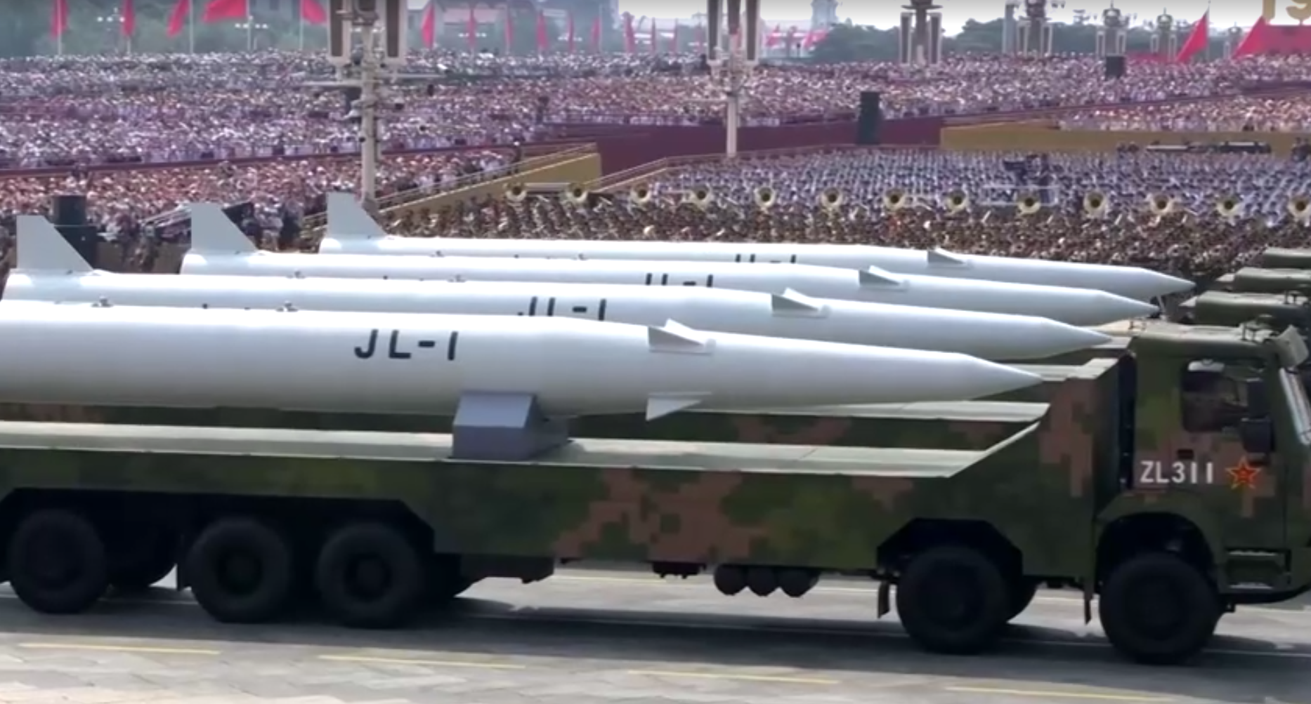 O míssil balístico JL-1, exibido durante o desfile militar em Pequim. • CCTV/Reuters