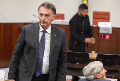 dino-segue-moraes-para-mantem-bolsonaro-e-mais-6-em-cumprimento-de-penas