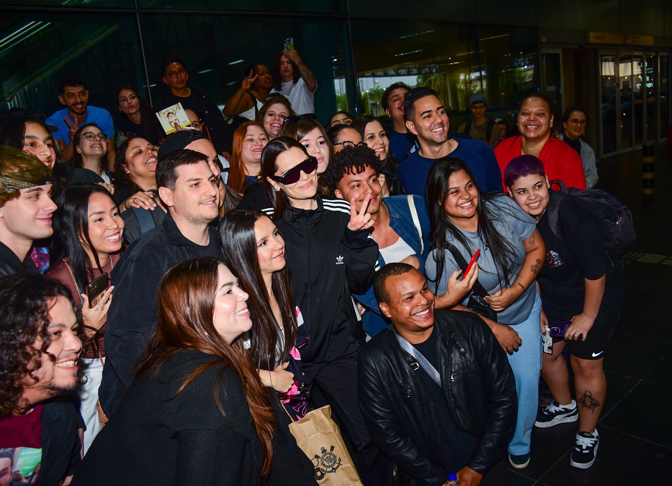 Jessie J desembarca no Brasil para show no The Town