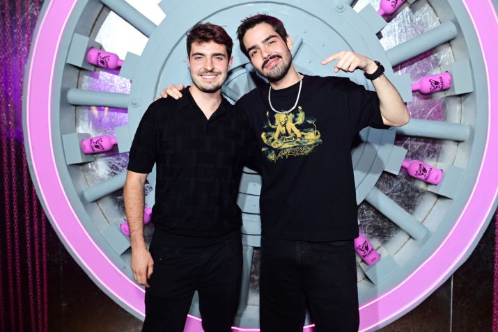 Filho de Faustão e filho de Gugu se encontram em festa • Leo Franco/ Agnews