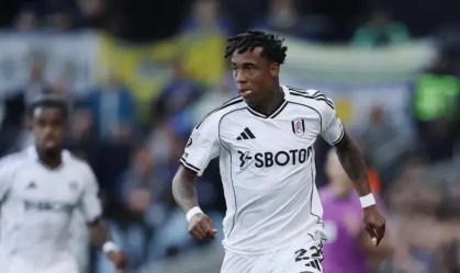 Kevin em campo pelo Fulham