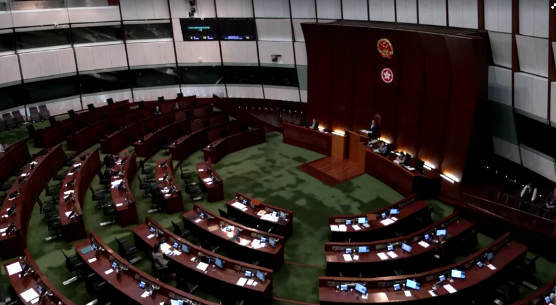 Legisladores de Hong Kong vetam projeto que concedia direitos a casais LGBT