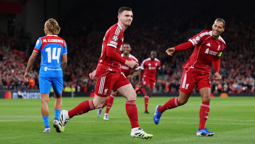Liverpool vence com gols nos acréscimos • Michael Regan - UEFA/UEFA via Getty Images
