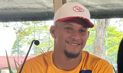 NFL: Com Mahomes e Kelce, Chiefs treinam em São Paulo