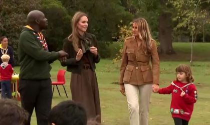 Melania Trump e princesa Kate desenham com escoteiros no Castelo de Windsor