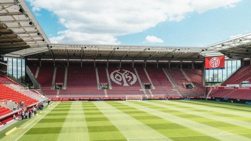 Estádio Mewa Arena, Mainz 05 e RB Leipzing se enfrentam pela terceira rodada da Bundesliga 2025-26