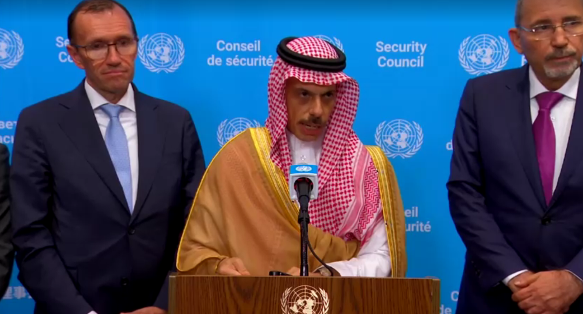 Ministro das Relações Exteriores da Arábia Saudita, Príncipe Faisal bin Farhan Al Saud
