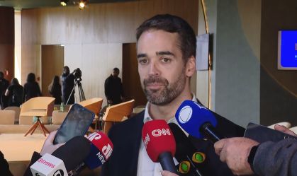 Eduardo Leite: nem anistia, nem prisão de ex-presidente pacificam o país