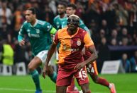 Champions: Galatasaray bate Liverpool com gol de pênalti de Osimhen