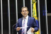 À espera de aceno, relator da anistia deve ter novas reuniões nesta semana