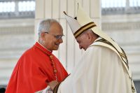 Papa Leão XIV diz que manterá políticas de Francisco na Igreja Católica