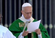 Papa Leão XVI critica tratamento de imigrantes nos EUA: "Desumano"
