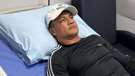 Popó publica foto em hospital após confusão em luta contra Wanderlei Silva