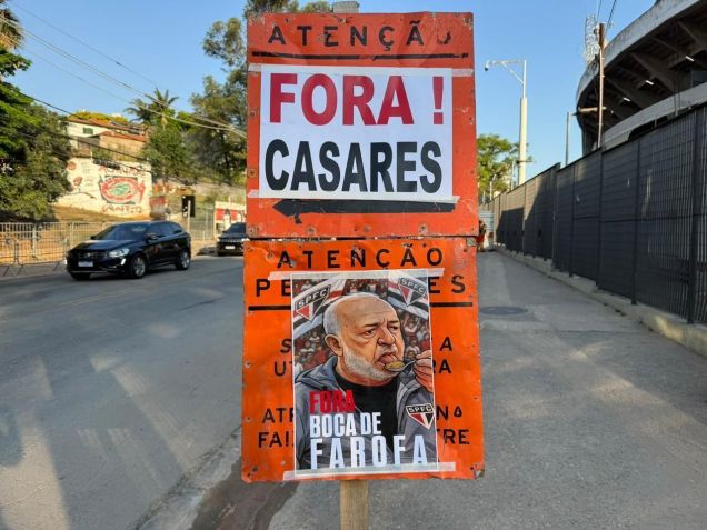 Torcedores pedem saídas de Casares e Belmonte • Reprodução / Independente