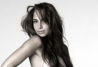 Camila Pitanga relembra ensaio sensual durante a gravidez