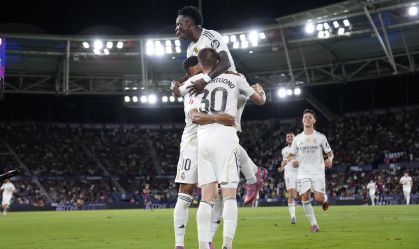 Real Madrid comemora vitória contra o Levante