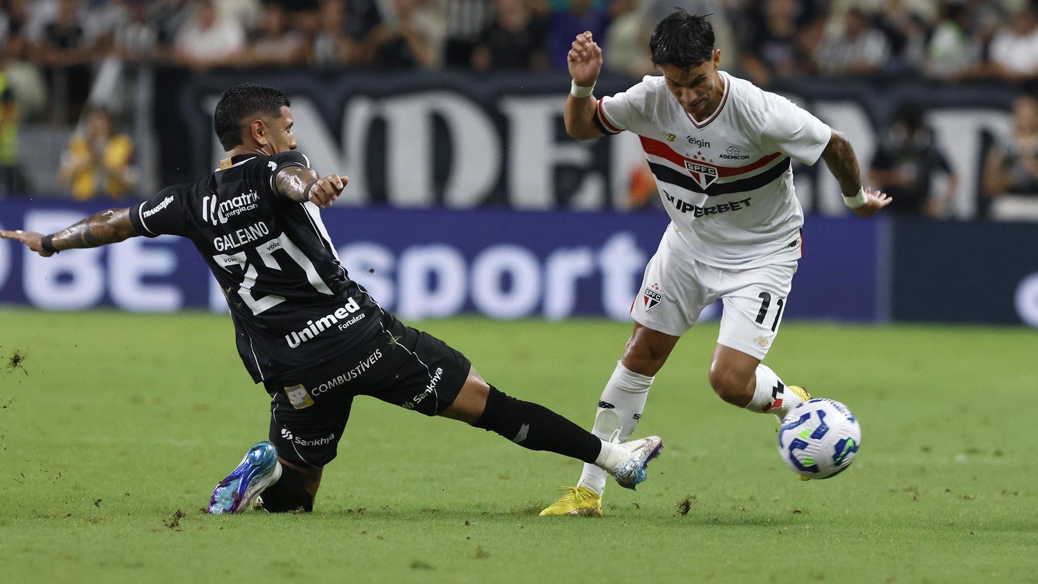 São Paulo e Ceará se enfrentam nesta segunda (29)