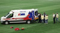 Partida nos Estados Unidos é suspensa após jogadora desmaiar em campo