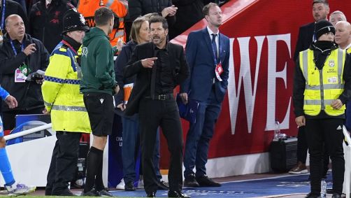 Simeone em partida contra o Liverpool