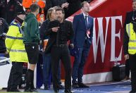 Uefa define punição a Simeone após confusão com torcedor do Liverpool