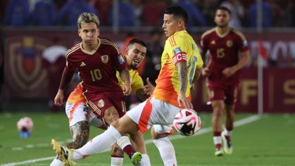 Yeferson Soteldo e James Rodríguez terminaram entre os maiores gorçons das Eliminatórias Sul-Americanas para a Copa do Mundo de 2026