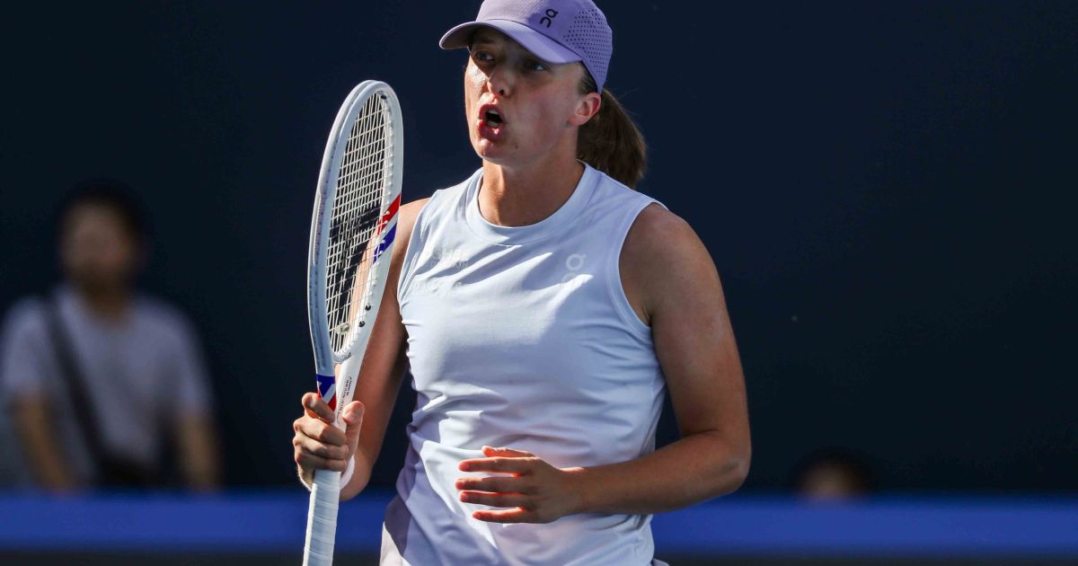 Tênis: Swiatek aposta em ex-técnico de Rafael Nadal para reagir no saibro