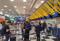Controladores de voo de SP relatam cheiro de gás; autoridades investigam